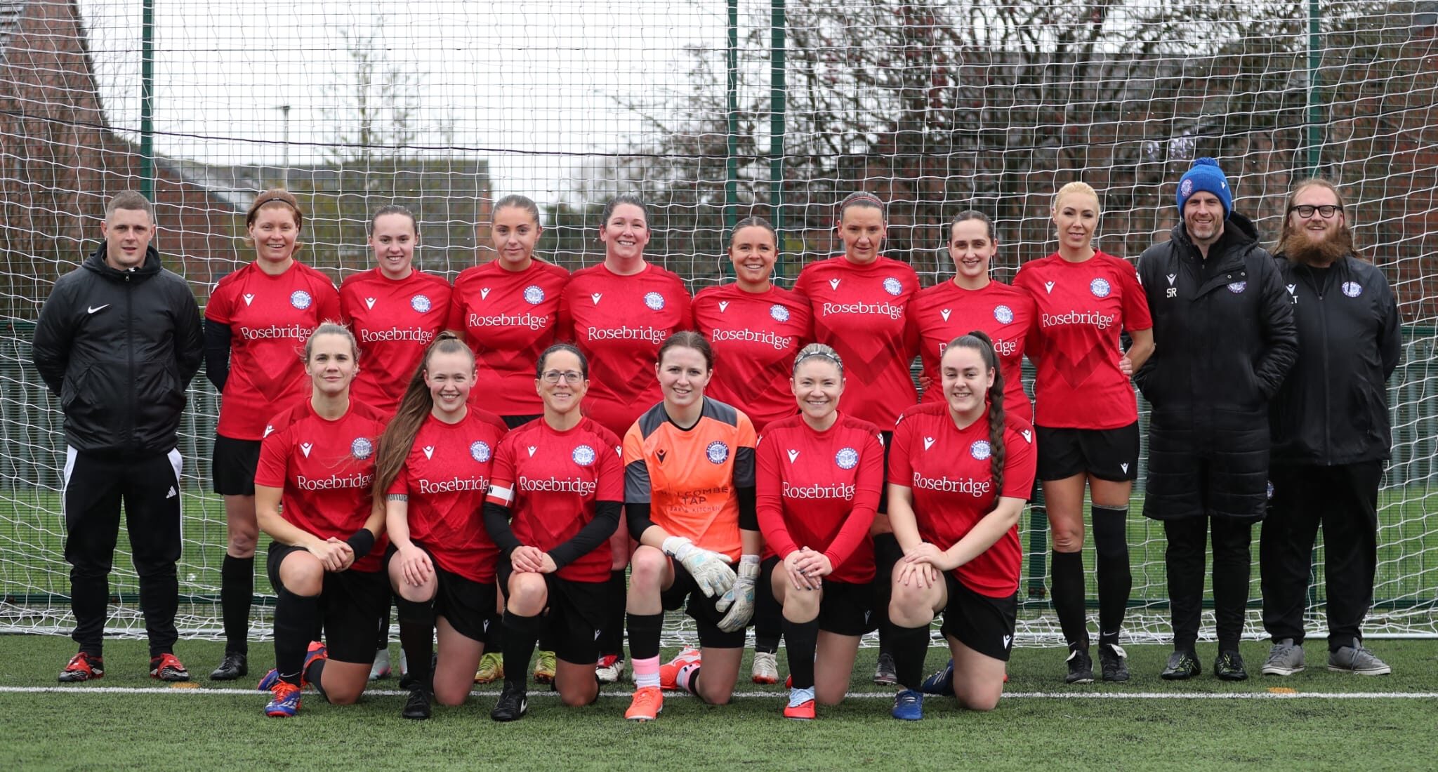 Team photo of Ramsbottom United women's team 